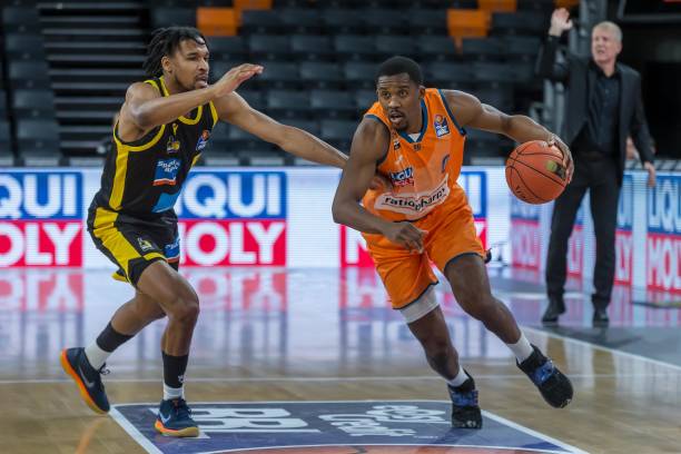 赛事的更深 赛事的更深