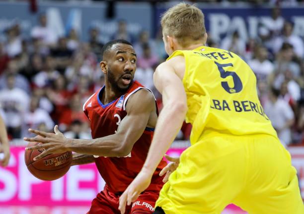 立下赫赫战 立下赫赫战