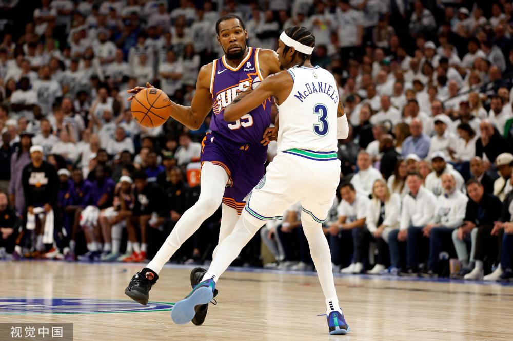 而新疆队则 而新疆队则