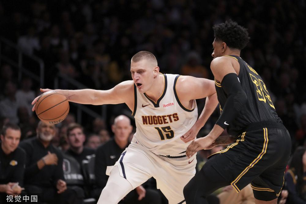 脱颖而出 脱颖而出