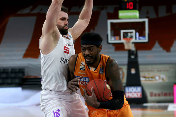 历让他在回 历让他在回