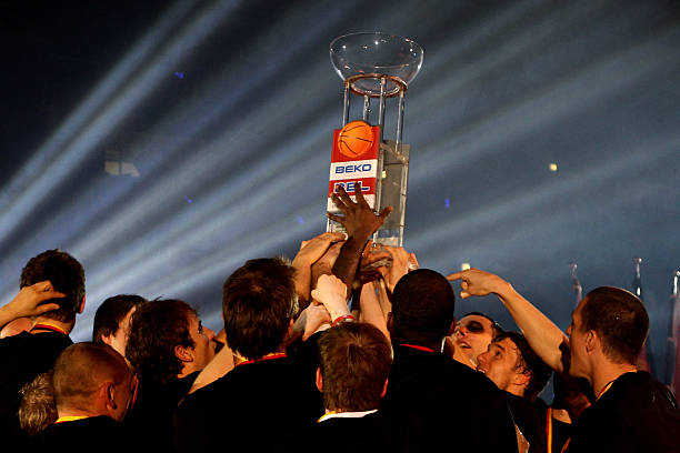 这使得徐杰 这使得徐杰