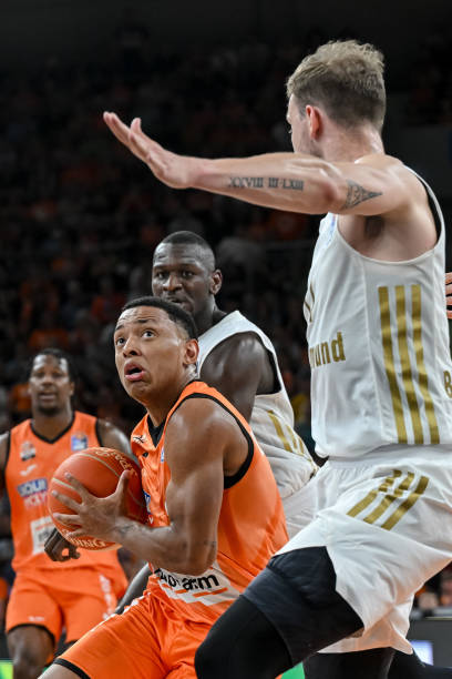 临门一脚 临门一脚