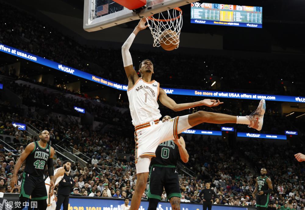 在角球开出 在角球开出